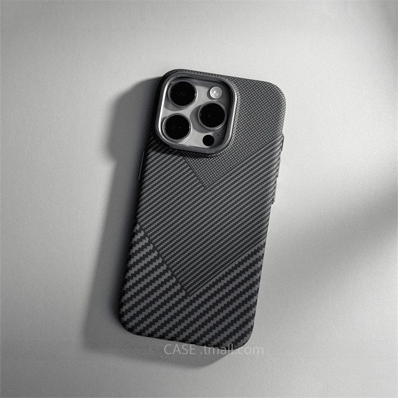 Relief Carbon Fiber MagSafe Case