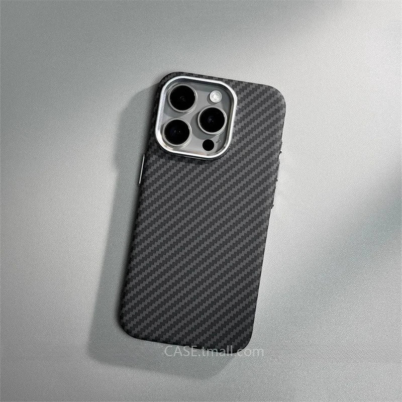 Relief Carbon Fiber MagSafe Case